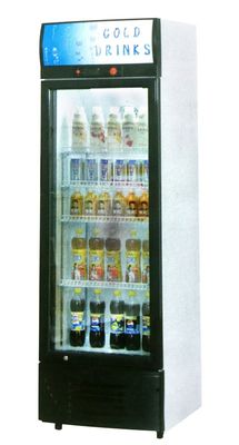 R134a Nước giải khát một cửa thẳng đứng Máy làm mát bằng Canopy Air Cooled